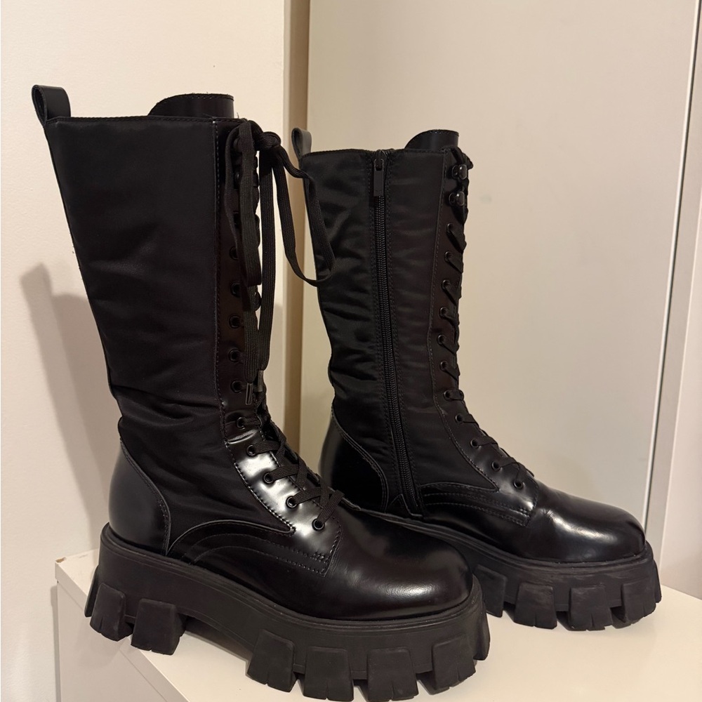 Marc Fisher Hayes Lug Sole Combat Boots - Size 7 Like New